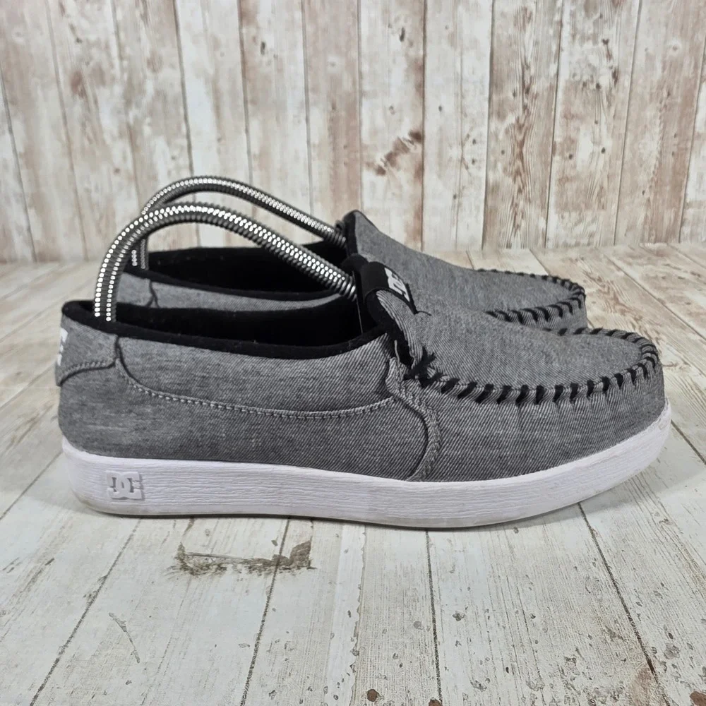 DC Shoes Mens Grey Canvas Slip On Loafers‎ Whipstitch Moc Toe Sneakers Size 7
